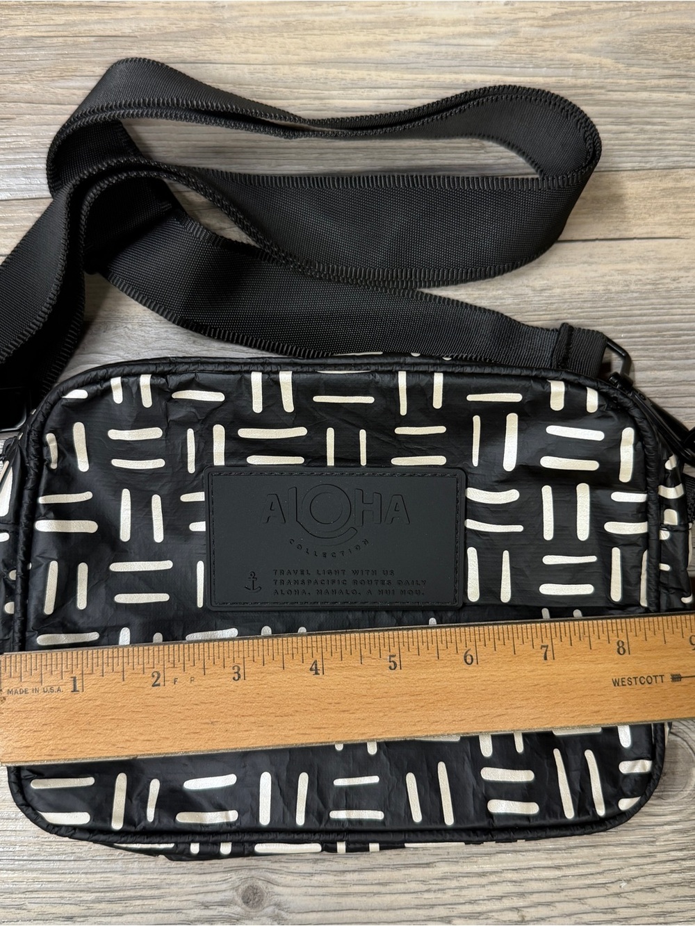 Aloha Collection LE TOUR Rattan Crossbody Bag - Picture 4 of 9